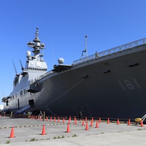 仙台港に停泊する護衛艦「ひゅうが」。護衛艦in仙台港2023にて撮影。